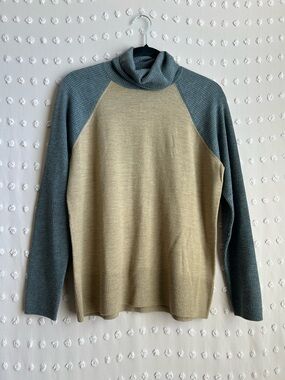 Pendleton Women’s 100% Merino Wool Color Block Turtleneck Sweater Sz L Tan
